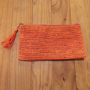 Mar Y Sol Raffia Tassel Clutch